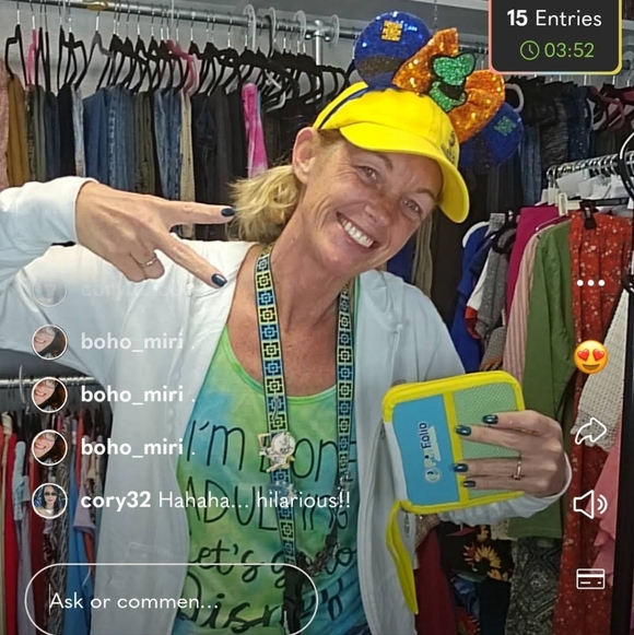 π€The Motley Cruise March 7th- CLASSIC REWIND - Picture 16 of 16